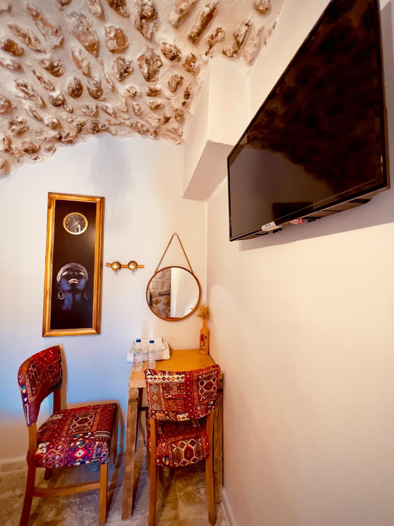 Mons Masius Hotel Teras Midyat Eksteriør billede