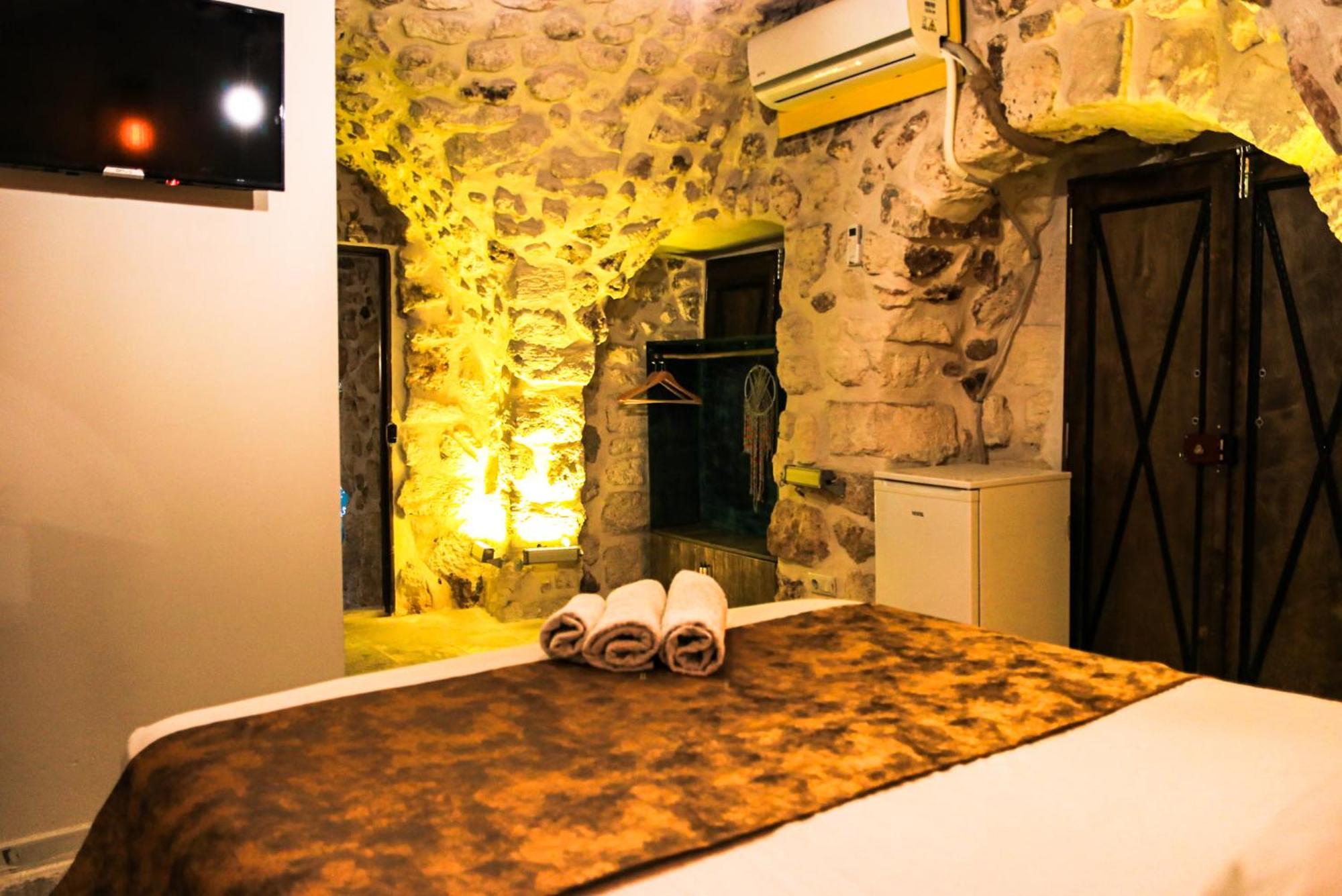Mons Masius Hotel Teras Midyat Eksteriør billede