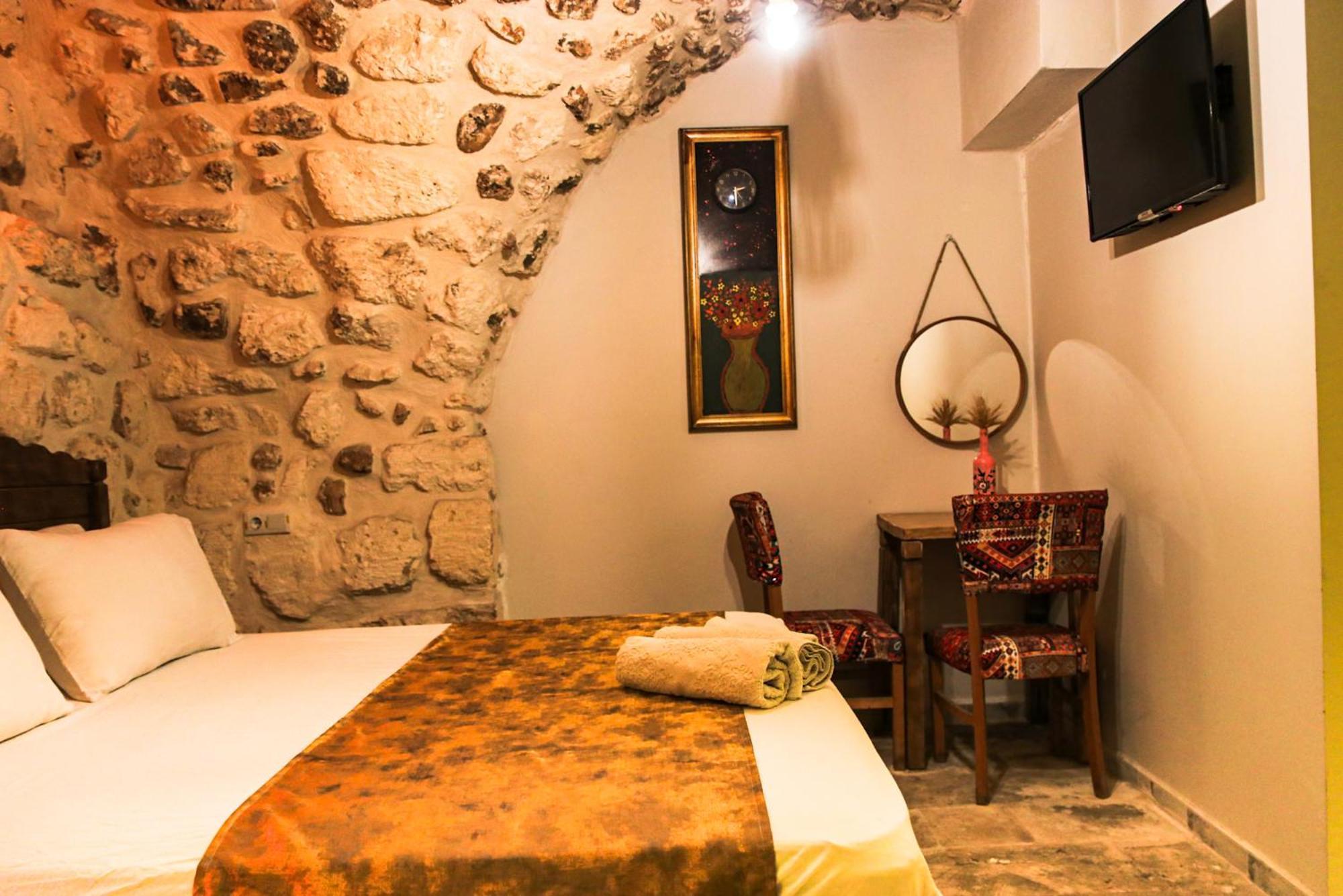 Mons Masius Hotel Teras Midyat Eksteriør billede