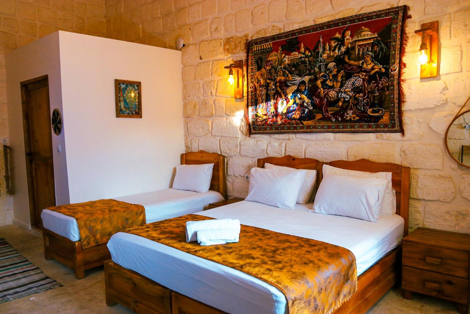 Mons Masius Hotel Teras Midyat Eksteriør billede