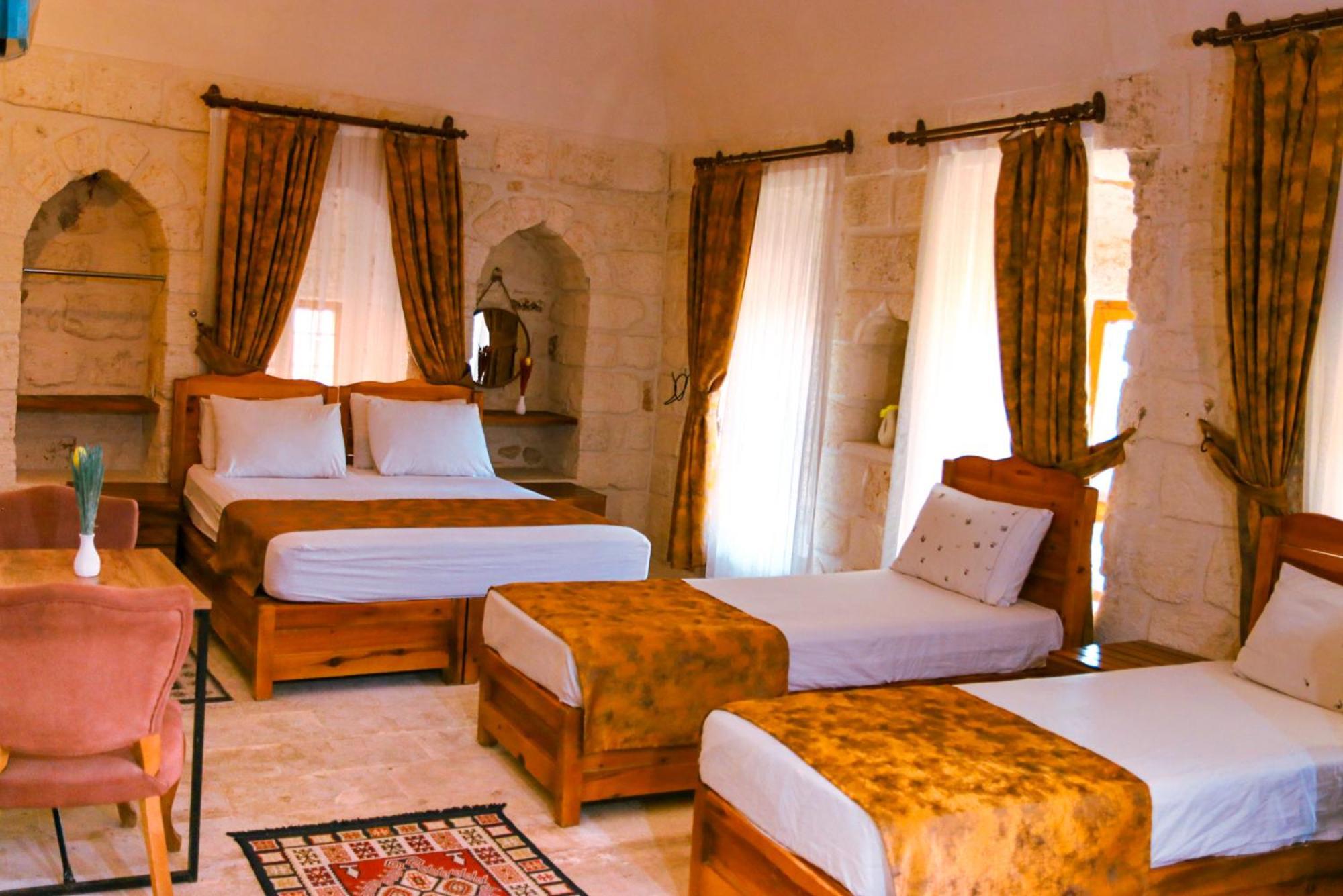 Mons Masius Hotel Teras Midyat Eksteriør billede