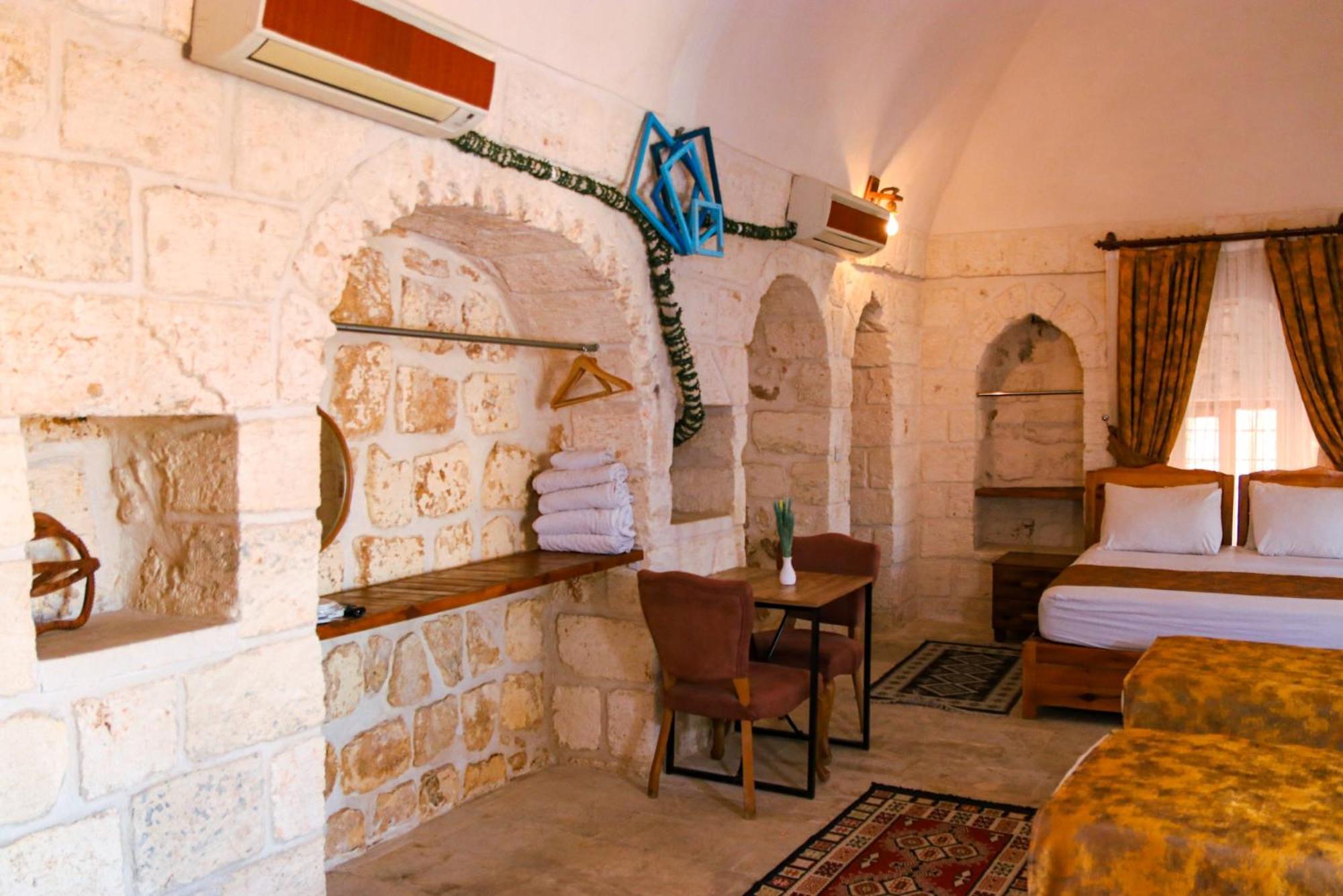 Mons Masius Hotel Teras Midyat Eksteriør billede