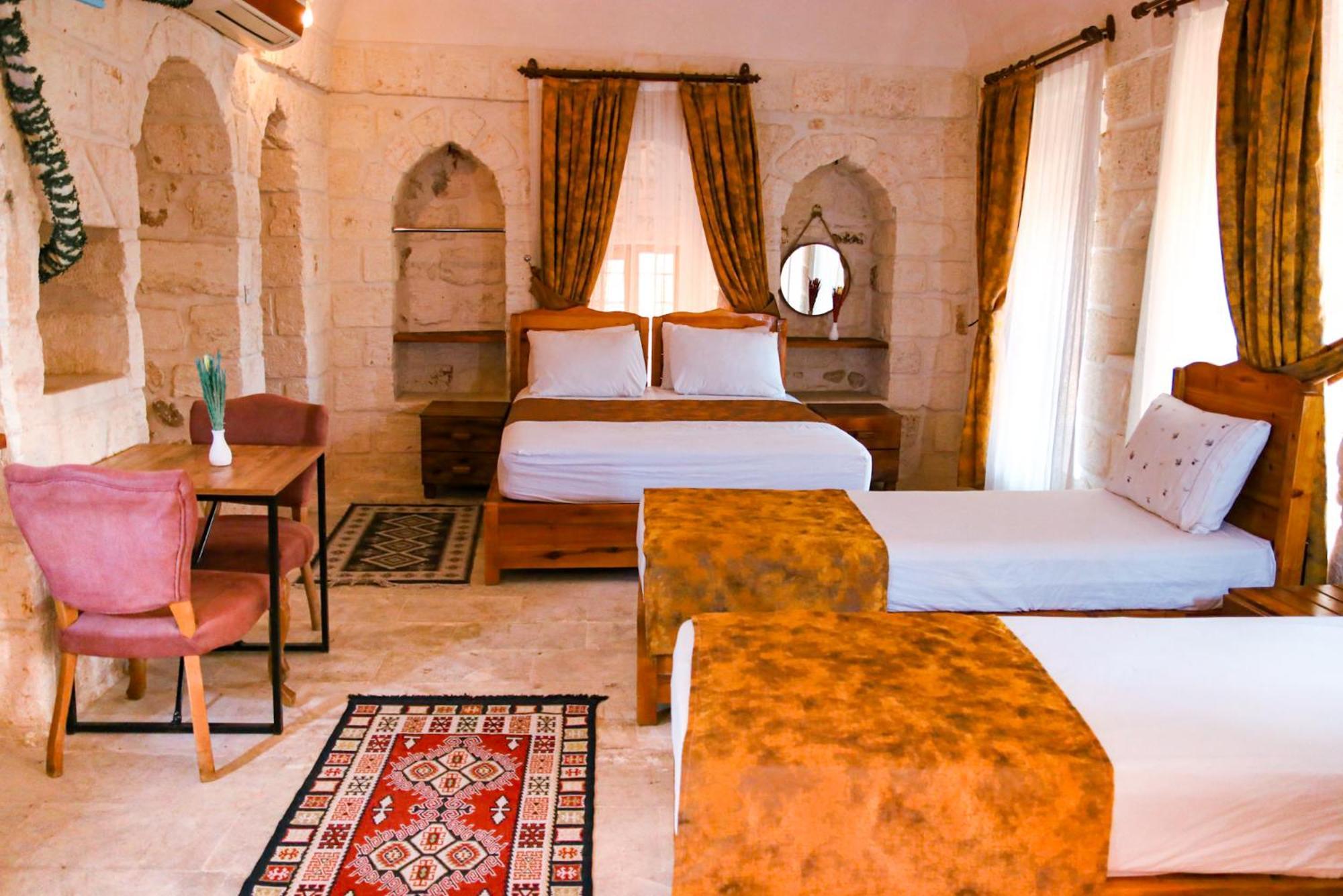 Mons Masius Hotel Teras Midyat Eksteriør billede