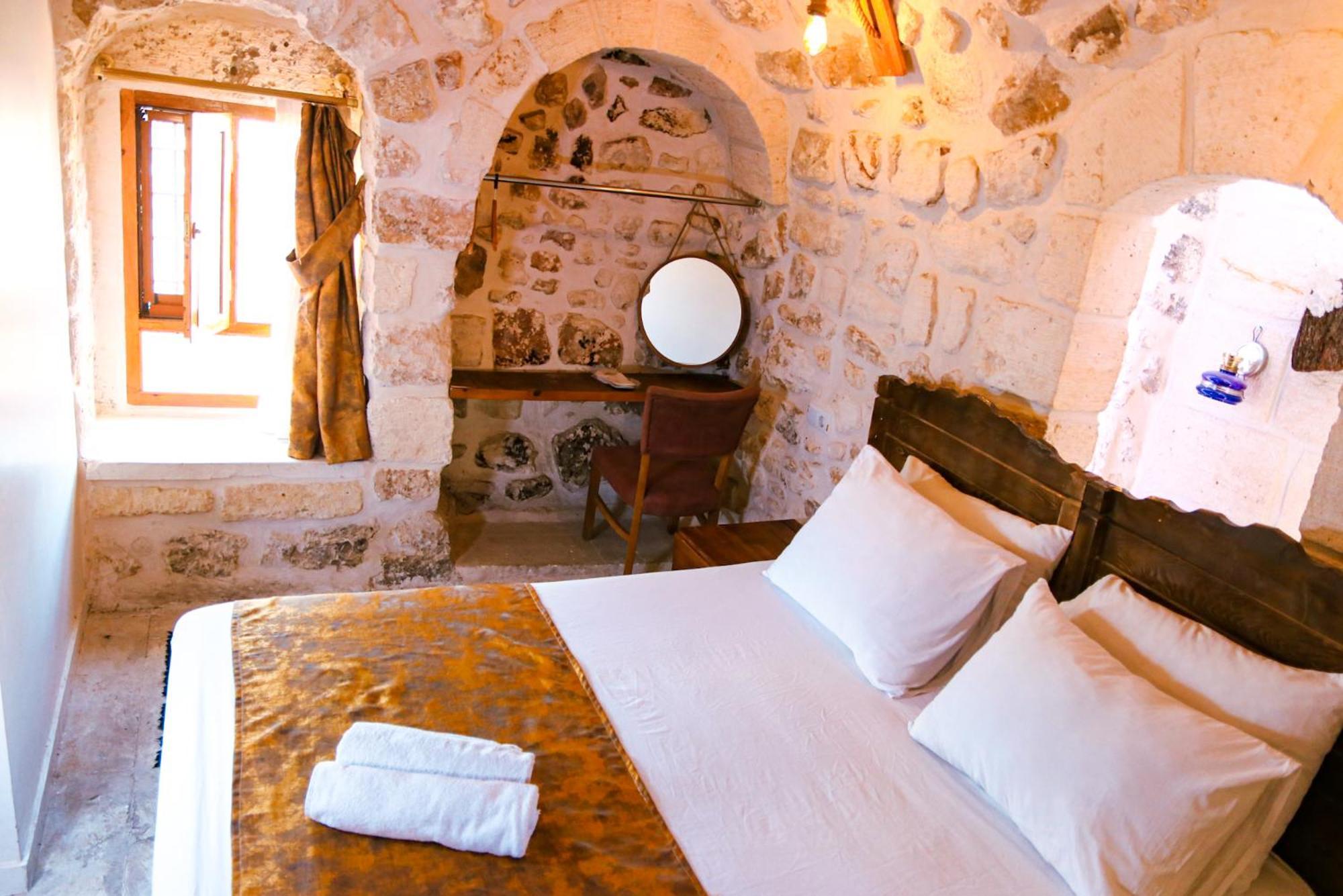Mons Masius Hotel Teras Midyat Eksteriør billede