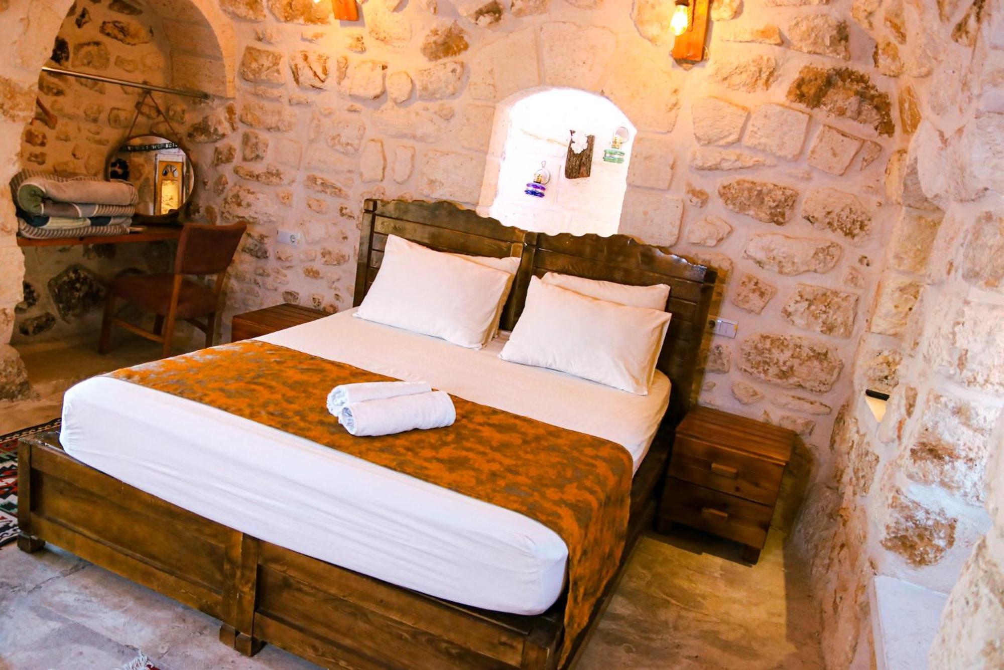 Mons Masius Hotel Teras Midyat Eksteriør billede